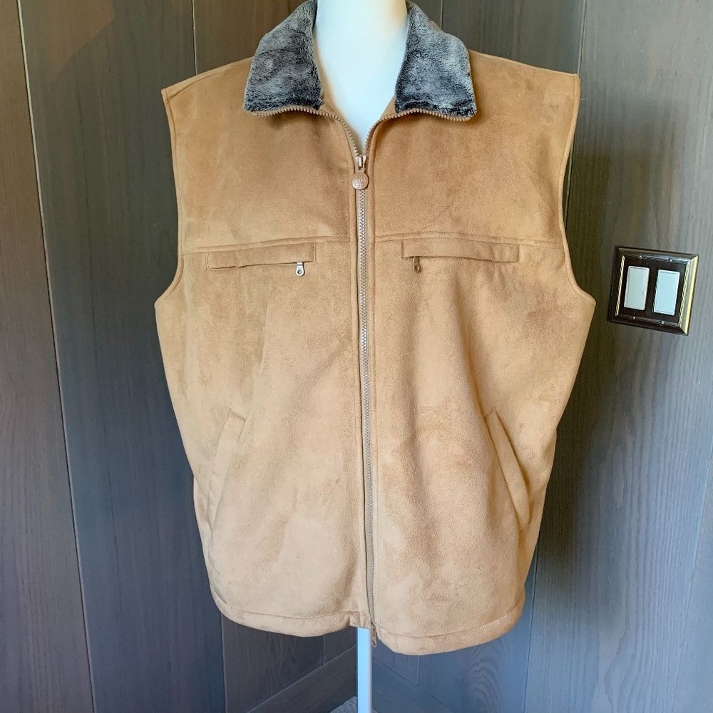 RAINFOREST Men’s Faux Suede Vest XL. NEW